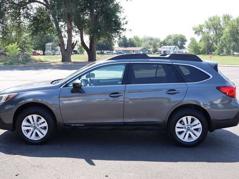 Used 2018 Subaru Outback 2.5i Premium AWD/4WD image 9