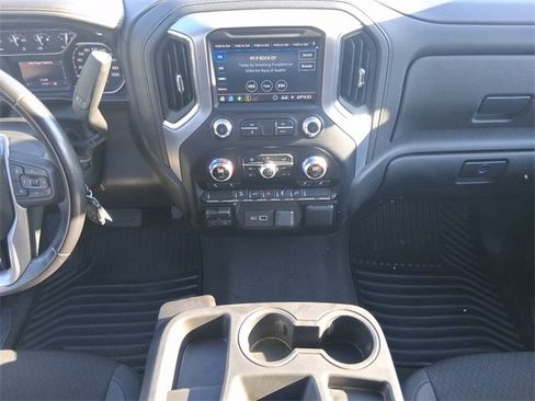 Used 2022 GMC Sierra 2500 SLE image 11