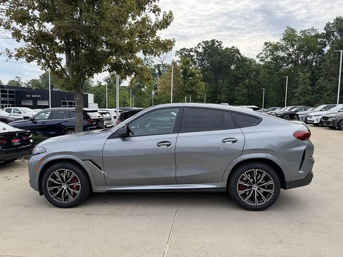 Used 2024 BMW X6 M60i w/ Climate Comfort Package AWD/4WD image 2