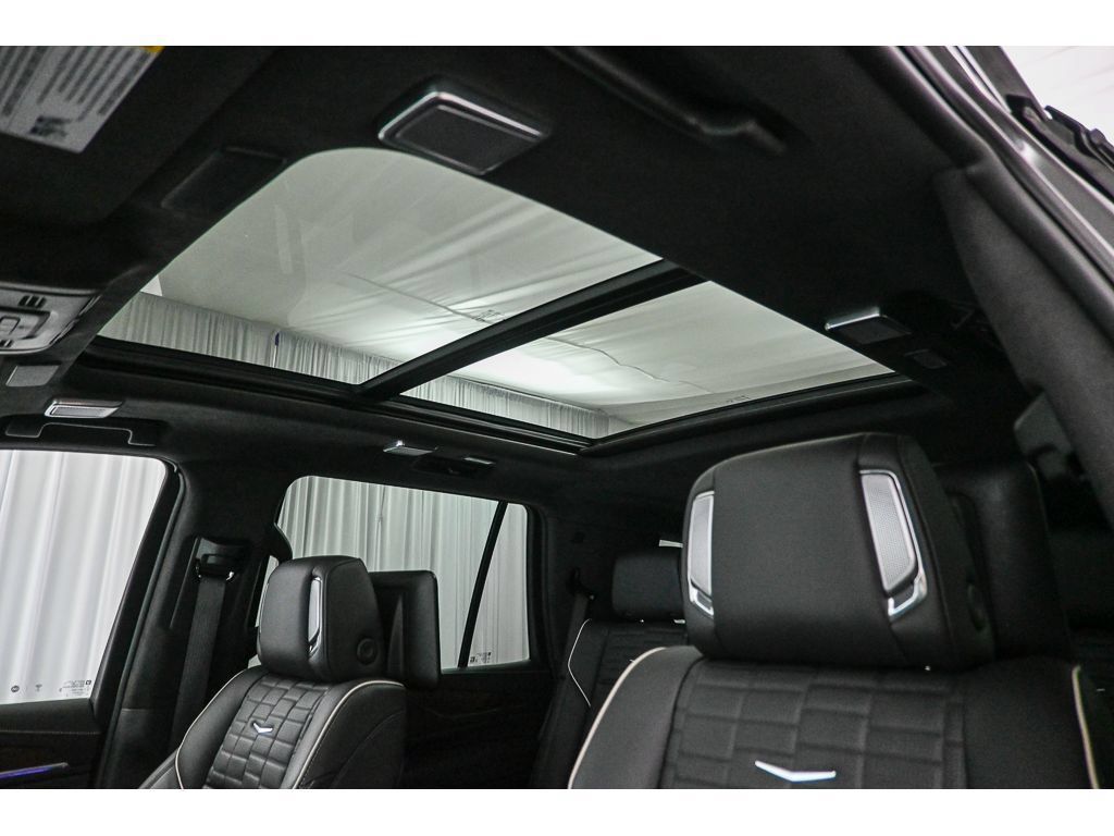 Certified 2024 Cadillac Escalade Sport Platinum w/ LPO, ONYX Package AWD/4WD image 44