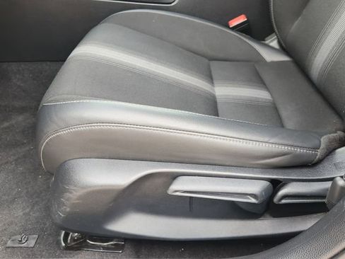 Used 2023 Honda Civic Sport image 17