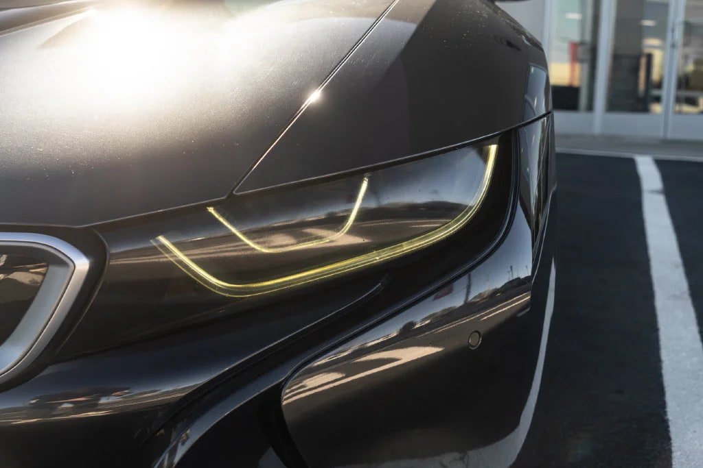 Used 2019 BMW i8 Roadster AWD/4WD image 7