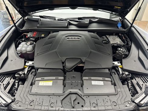 Certified 2025 Audi Q8 Premium Plus w/ Premium Plus Package image 28