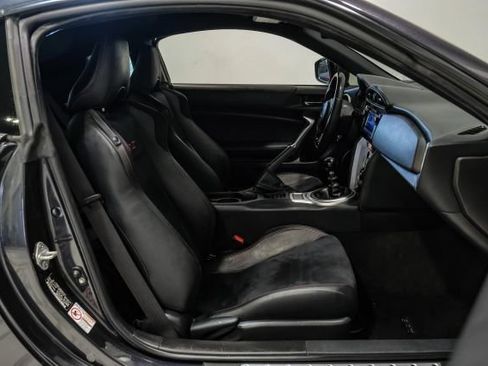 Used 2019 Subaru BRZ Limited w/ Performance Package RWD image 30