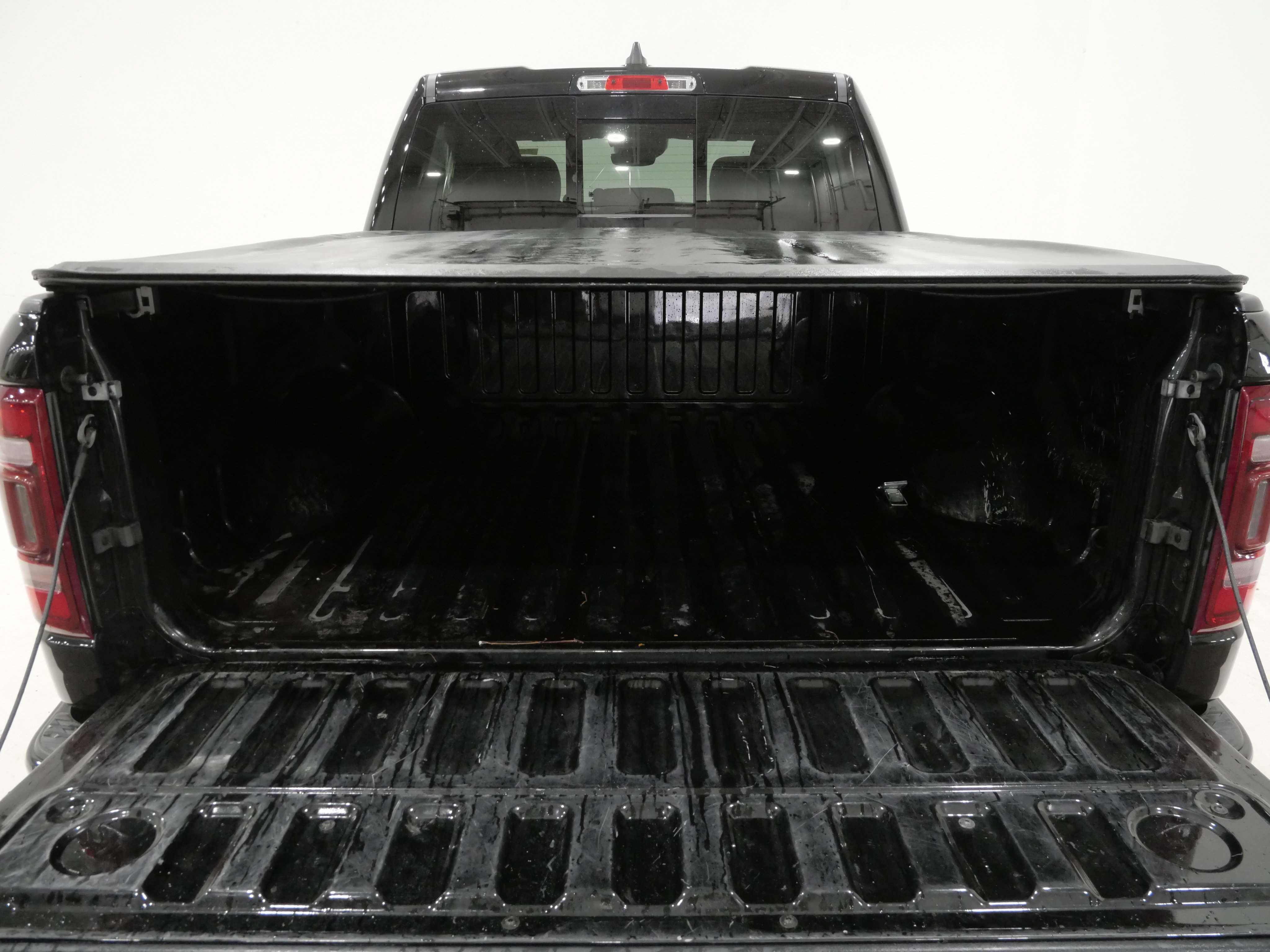 Used 2023 RAM 1500 Laramie AWD/4WD image 24