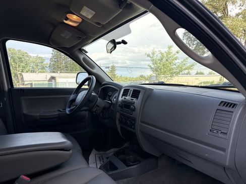 Used 2006 Dodge Dakota SLT w/ Trailer Tow Group AWD/4WD image 18