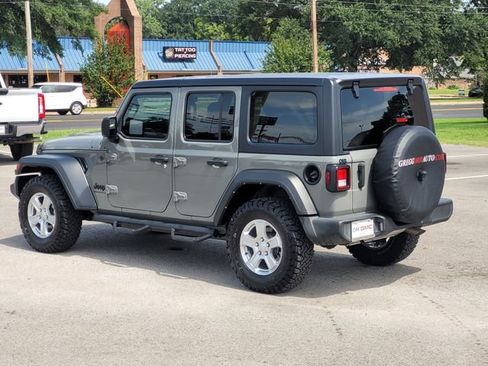 Used 2023 Jeep Wrangler Unlimited Sport AWD/4WD image 7