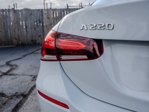 Used 2019 Mercedes-Benz A 220 4MATIC w/ Premium Package image 10