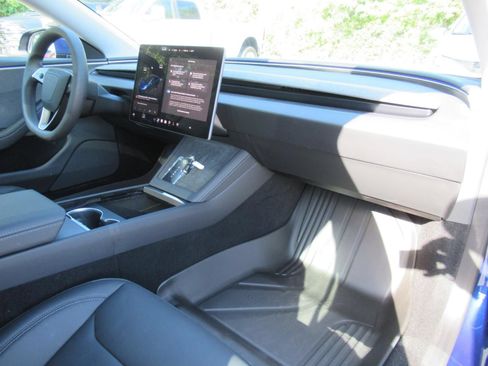 Used 2025 Tesla Model 3 RWD image 11