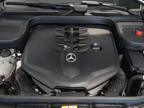 Used 2023 Mercedes-Benz GLS 580 4MATIC image 30