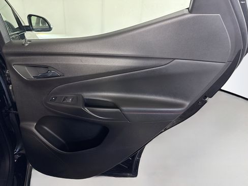 Used 2023 Chevrolet Bolt EUV Premier w/ Redline Edition image 28