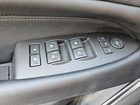 Used 2019 Cadillac Escalade Luxury image 30