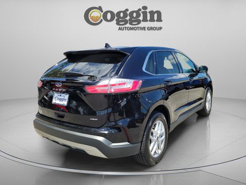 Used 2024 Ford Edge SEL AWD/4WD image 3