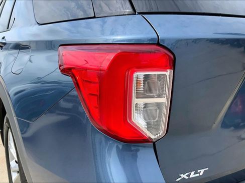 Used 2020 Ford Explorer XLT w/ Equipment Group 202A image 29