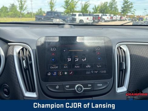 Used 2022 Chevrolet Malibu LT FWD image 23
