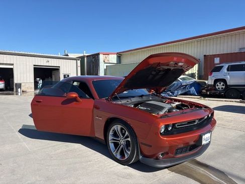 Used 2020 Dodge Challenger R/T RWD image 16