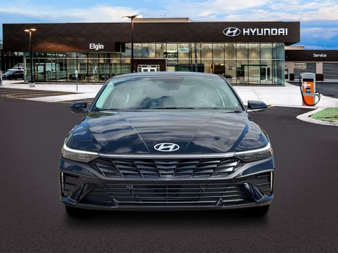 Certified 2026 Hyundai Elantra Hybrid FWD image 12