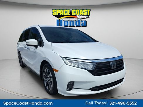 Certified 2024 Honda Odyssey EX-L image 2