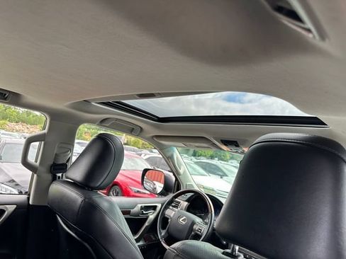 Used 2015 Lexus GX 460 w/ Premium Package AWD/4WD image 30