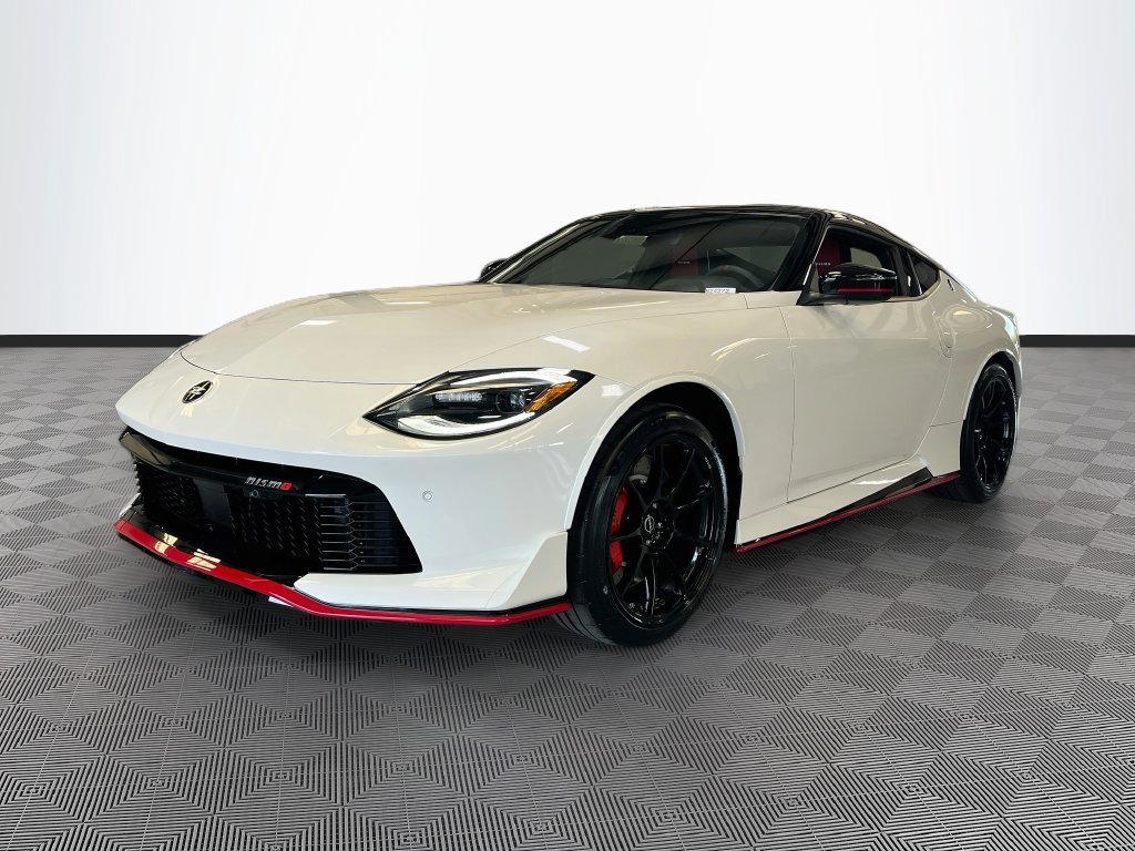 New 2027 Nissan Z NISMO RWD image 3