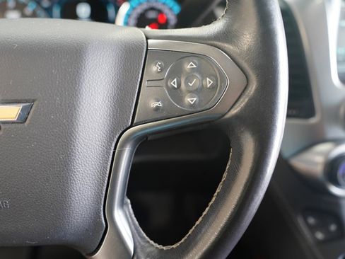 Used 2020 Chevrolet Suburban Premier AWD/4WD image 15