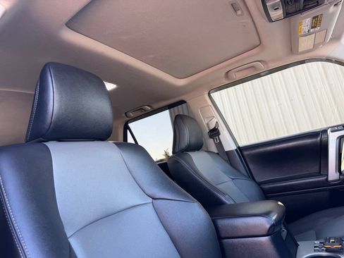 Used 2019 Toyota 4Runner SR5 Premium AWD/4WD image 36