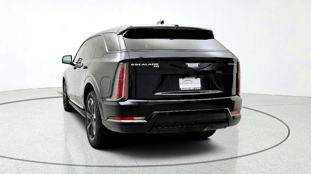Used 2025 Cadillac Escalade IQ Sport 2 AWD/4WD image 6