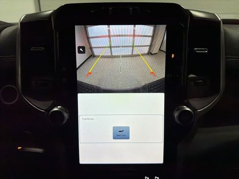 Used 2024 RAM 2500 Laramie image 17