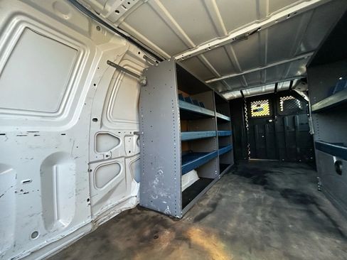 Used 2013 Ford E-350 and Econoline 350 Extended Super Duty image 23
