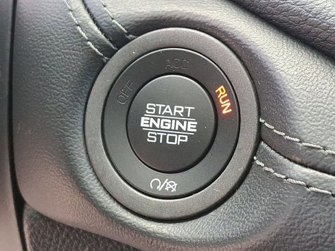 Used 2022 Dodge Durango GT image 25