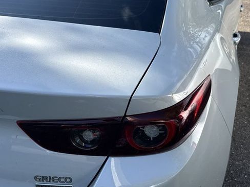 Used 2024 MAZDA MAZDA3 s FWD image 8