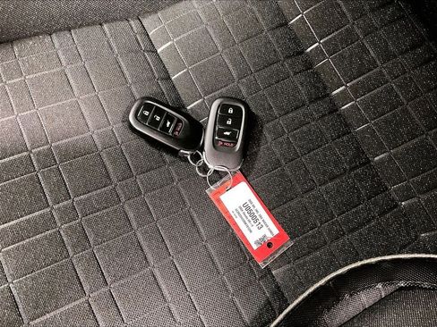 Used 2024 Honda HR-V LX image 30