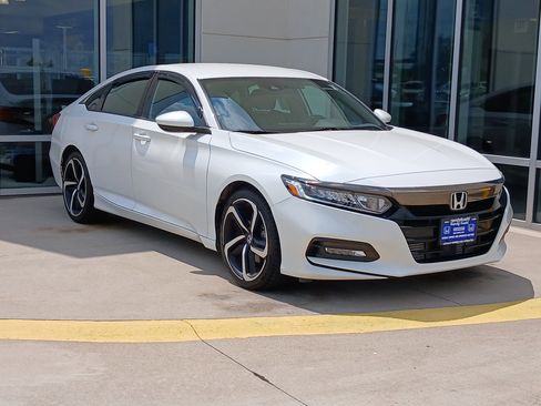 Used 2020 Honda Accord Sport image 5