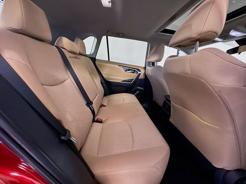 Used 2022 Toyota RAV4 XLE w/ Convenience Package image 27