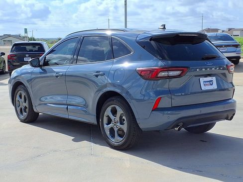 Used 2024 Ford Escape ST-Line w/ Tech Pack #1 FWD image 5
