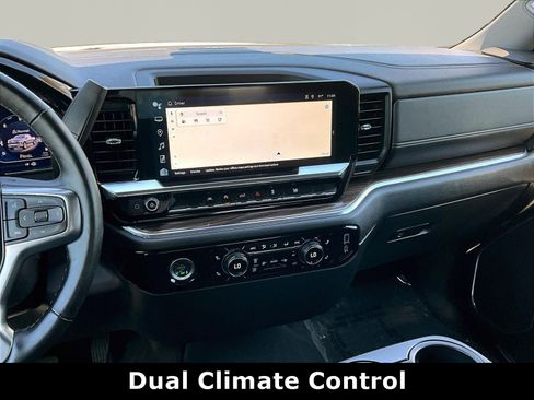 Used 2024 Chevrolet Silverado 1500 LT AWD/4WD image 10