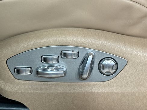 Certified 2026 Porsche Macan AWD/4WD image 25