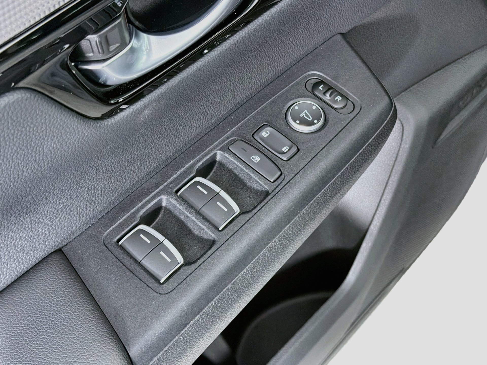 Used 2024 Honda CR-V EX-L image 22