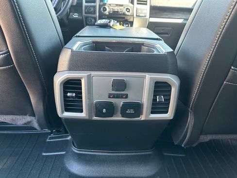 Used 2018 Ford F150 Lariat w/ Equipment Group 502A Luxury AWD/4WD image 24