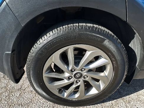Used 2018 Hyundai Tucson SEL Plus w/ Cargo Package FWD image 28