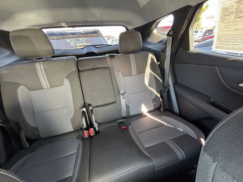Used 2025 Chevrolet Blazer LT image 39