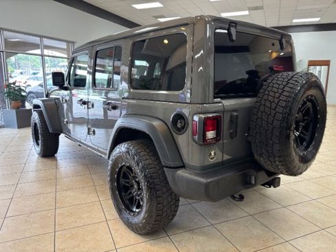 Used 2021 Jeep Wrangler Unlimited Sport w/ Sun And Sound Package AWD/4WD image 5
