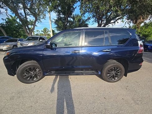 Used 2020 Lexus GX 460 Premium w/ Premium Package AWD/4WD image 10