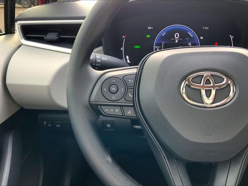 Used 2026 Toyota Corolla LE FWD image 23