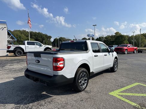 New 2025 Ford Maverick XLT w/ XLT Luxury Package image 3