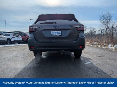 Used 2025 Subaru Outback Onyx Edition image 18