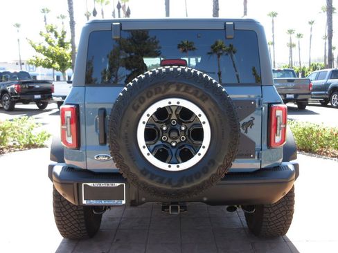 Used 2023 Ford Bronco Badlands w/ Sasquatch Package AWD/4WD image 3