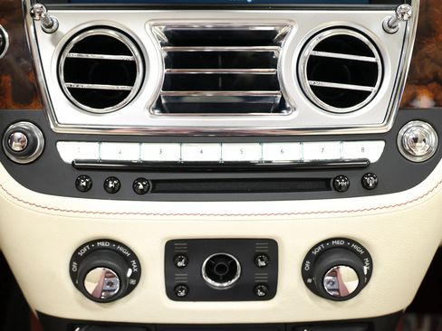 Used 2013 Rolls-Royce Ghost RWD image 43