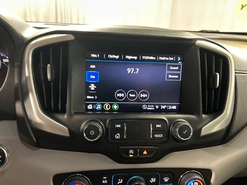 Used 2023 GMC Terrain SLT FWD image 17