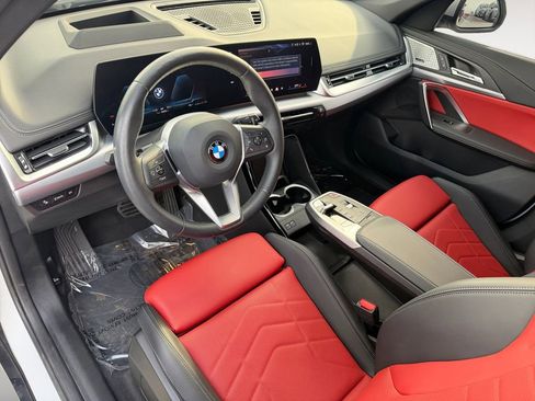 Used 2024 BMW X1 xDrive28i w/ Premium Package image 17